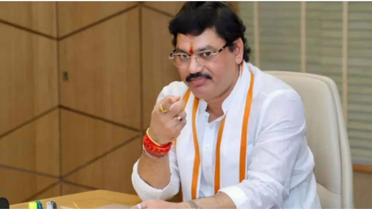 Dhananjay Munde image