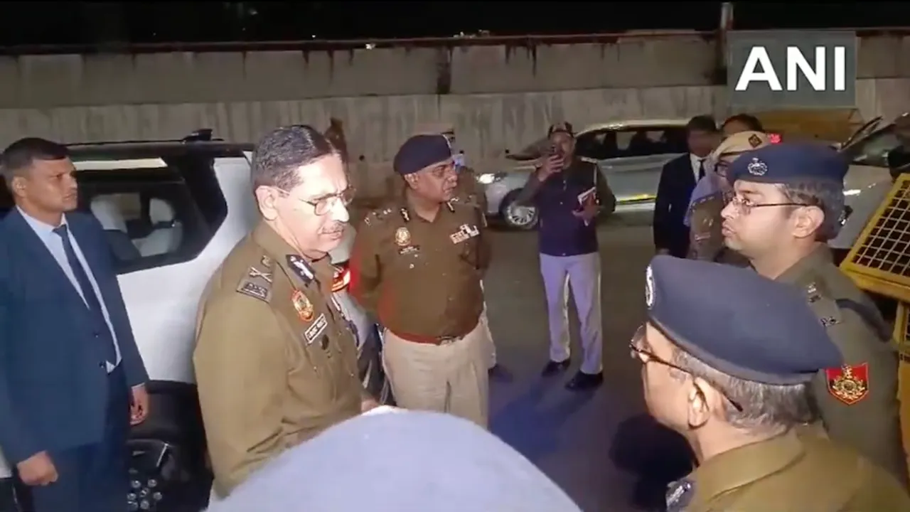 Delhi Police Commissioner Sanjay Arora meets the police officials and reviews the security operation being carried out from 9 pm to 2 am under night patrolling in Defence Colony on Tuesday, March 4, 2025.