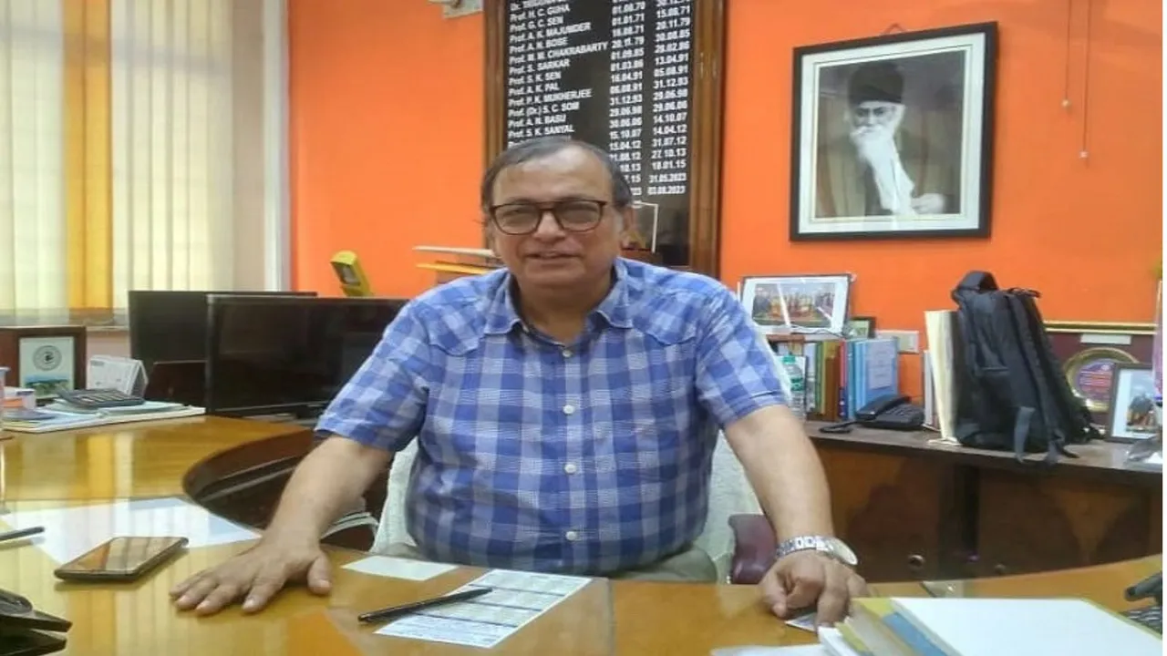 Vice chancellor of jadavpur University image