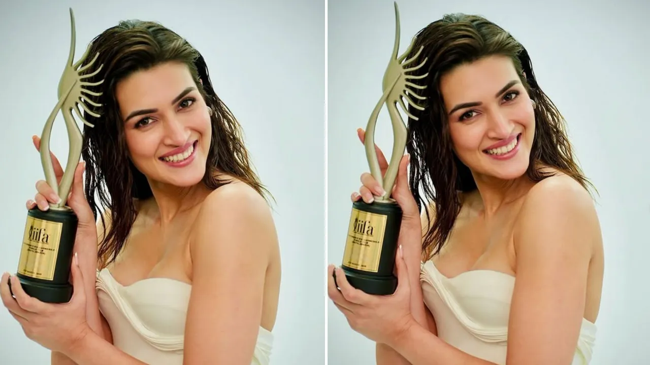 Kriti Sanon with IIFA trophy image