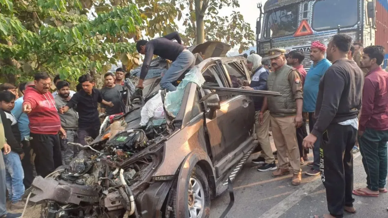 Accident in UP's Basti area
