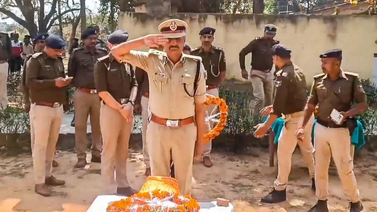 Munger Police ASI Santosh Kumar Singh
