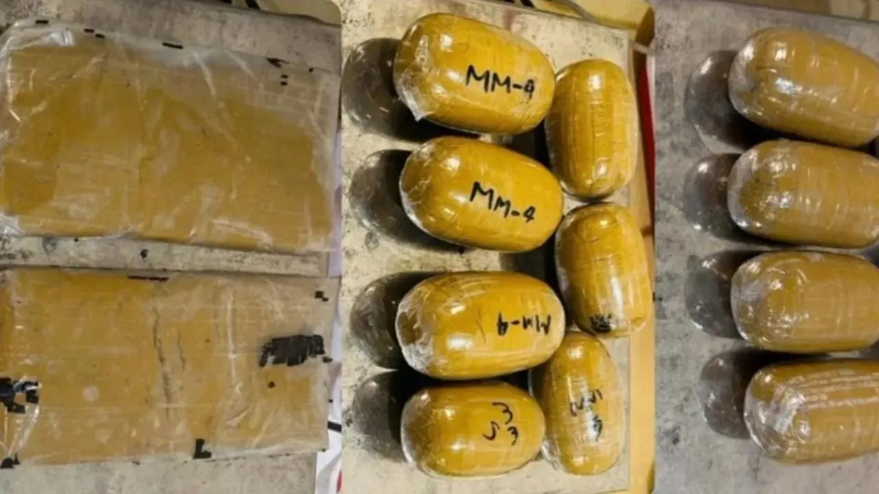 Illegal gold seized at Mumbai airport
