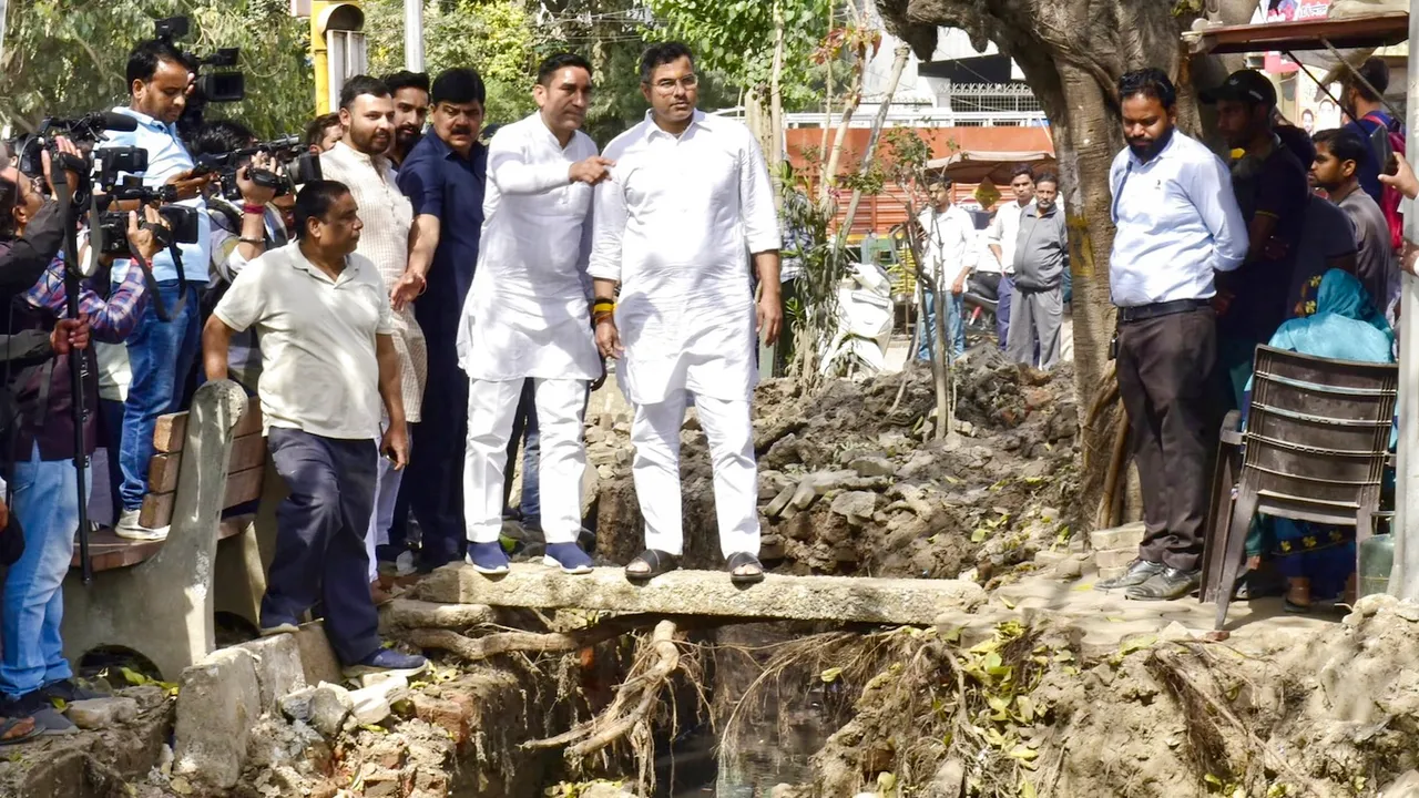 Delhi Minister Parvesh Verma inspects the Rohtak Road with officials and reviews the progress of development works.