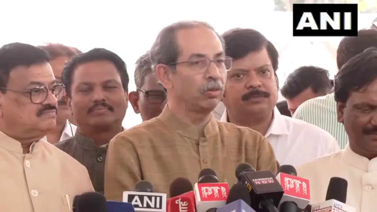 Uddhav Thackeray Aurangzeb