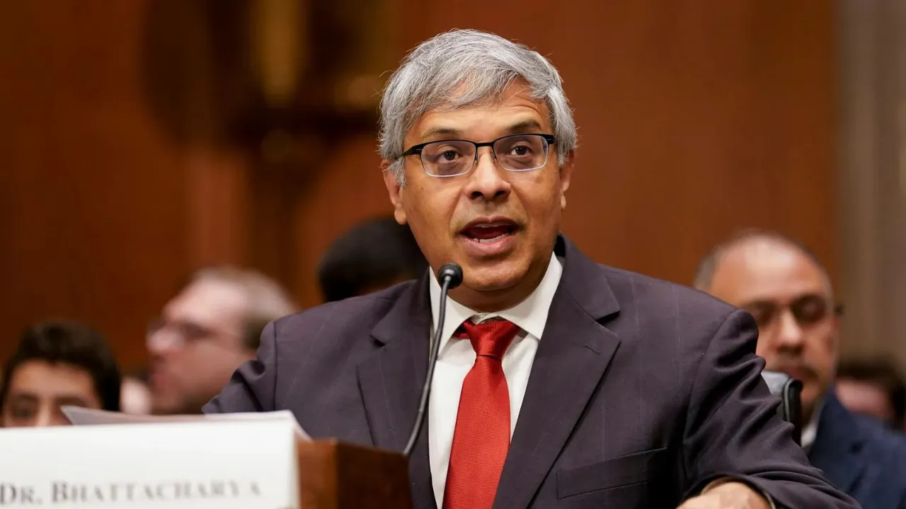 Jay Bhattacharya image