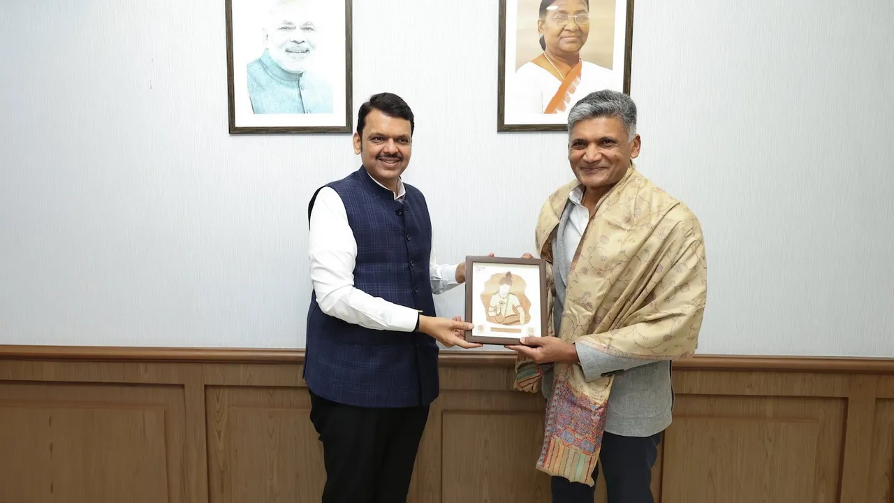 Devendra Fadnavis and Ratan Jindal 