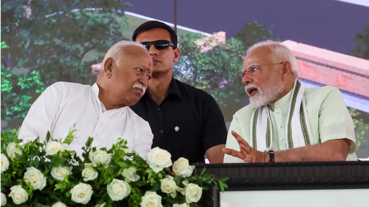 Narendra Modi with Mohan Bhagwat
