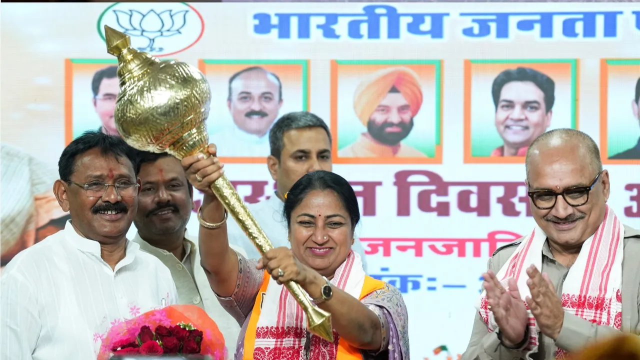 Delhi CM Rekha Gupta image 3