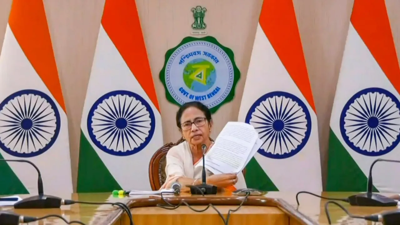 Bengal CM Mamata Banerjee image 3