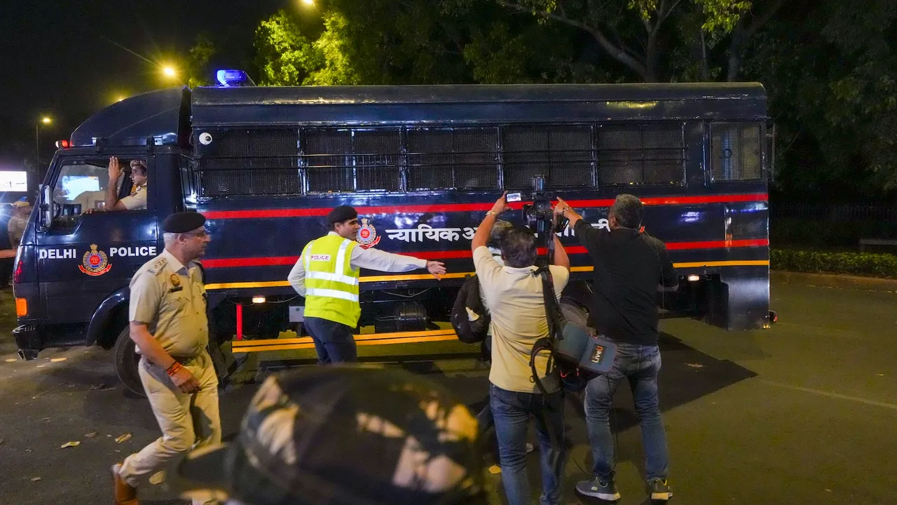 A police convoy escorting Tahawwur Rana arrives at the Patiala House court in New Delhi on Thursday, April 10, 2025.