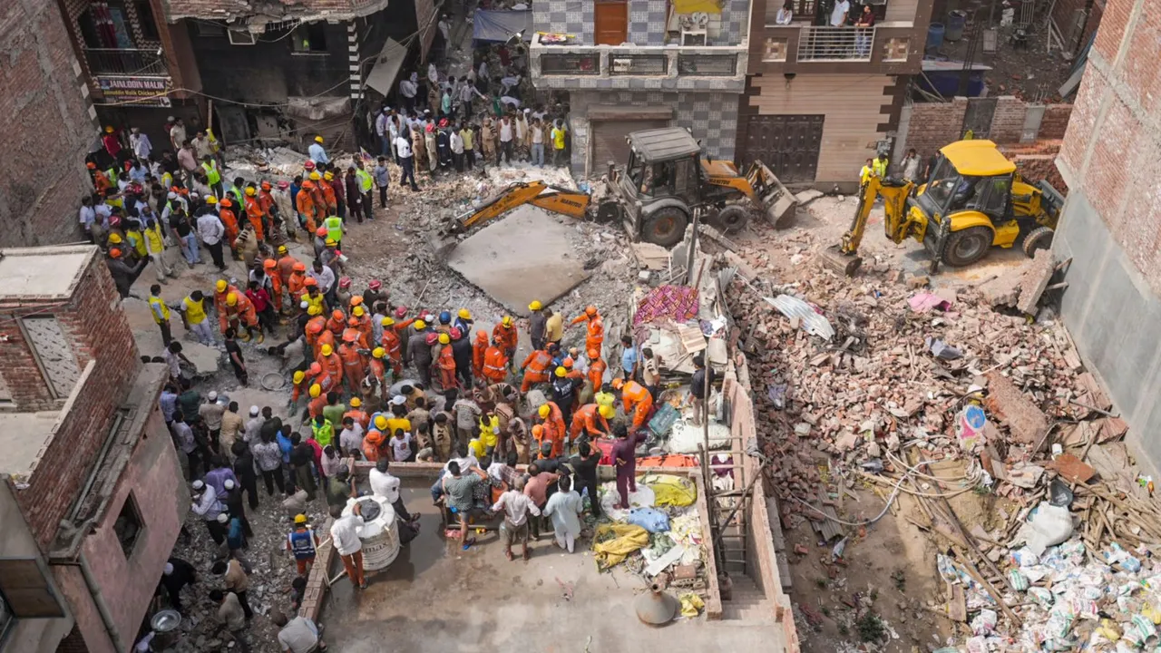Shakti Vihar Building Collapse