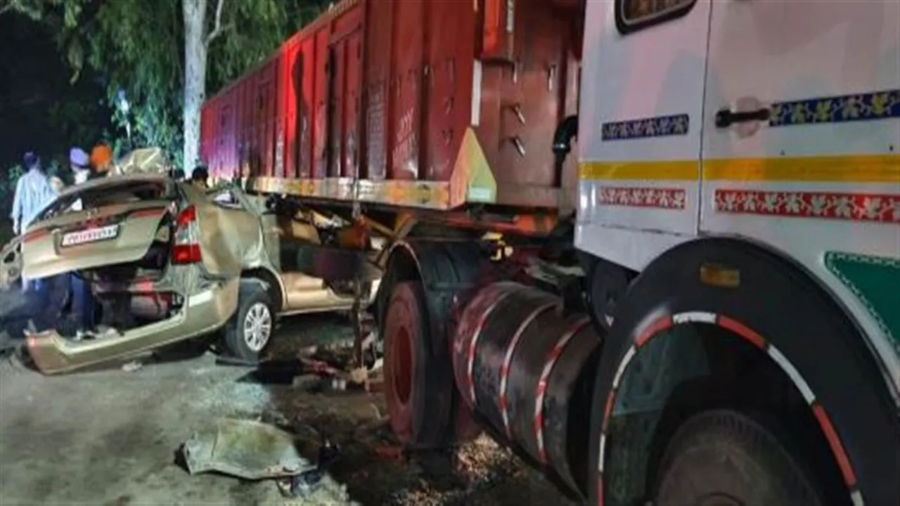 Lonavla Truck Accident