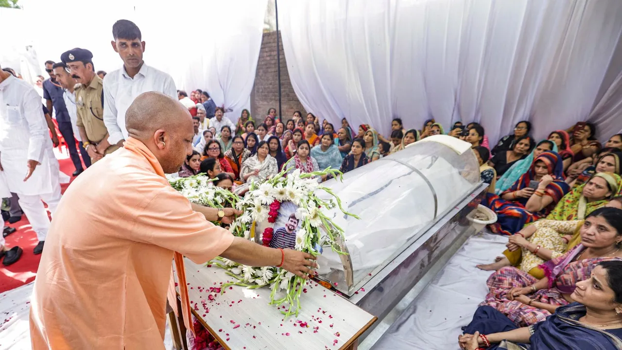 Yogi Adityanath Pahalgam Terror Attack Shubham Dwivedi