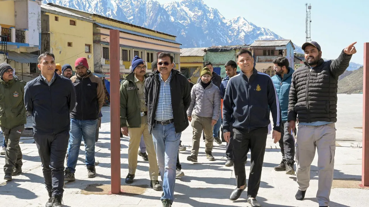 Uttarakhand Chief Secretary Anand Bardhan Chardham Yatra Kedarnath Temple