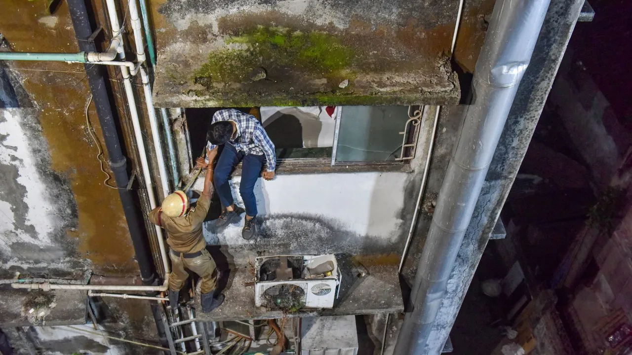 Kolkata Hotel Fire Rescue