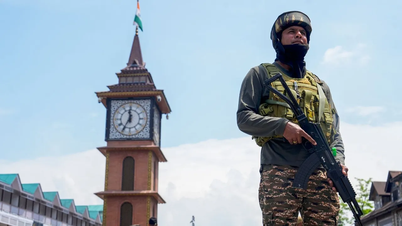 Lal Chowk Srinagar Indian Army Jammu And Kashmir