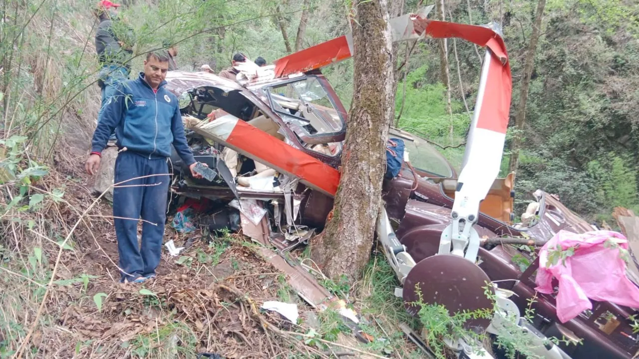 Helicopter crash in Uttarkashi