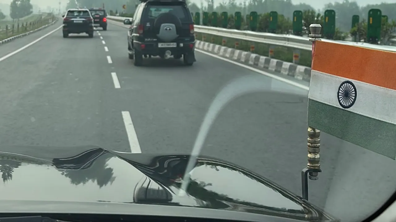 Omar Abdullah's cavalcade en route to Jammu to review the aftermath of the Pakistani missile attack