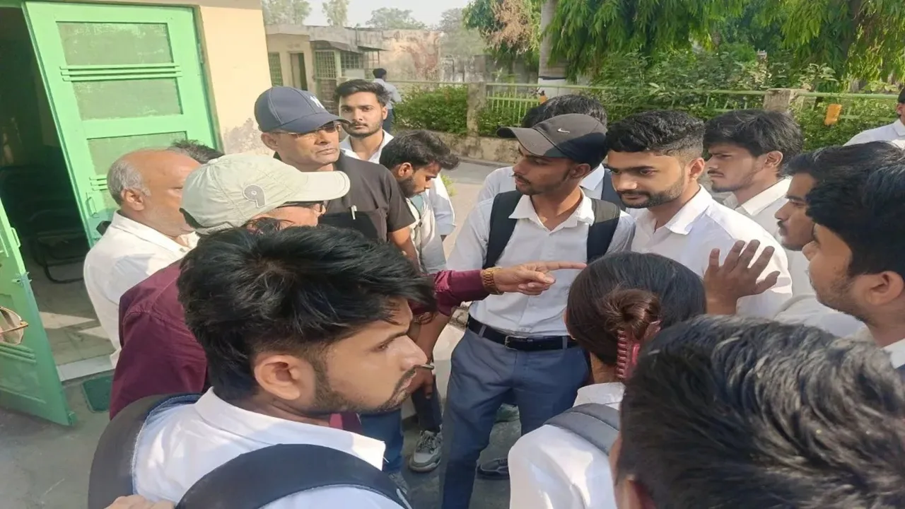Students molested at Roorkee 