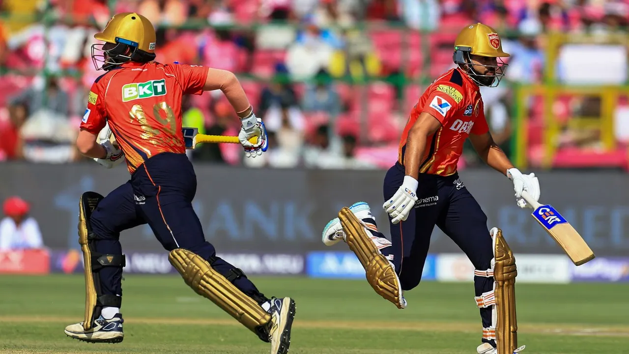 Nehal Wadhera with Shreyas Iyer 