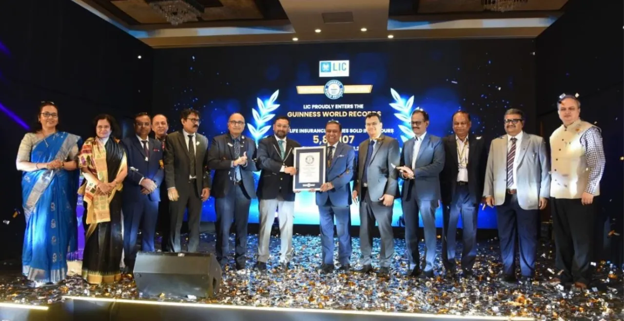 Life Insurance Corporation of India recieves GUINNESS WORLD RECORDS for selling most Life Insurance Policies in 24 hours.