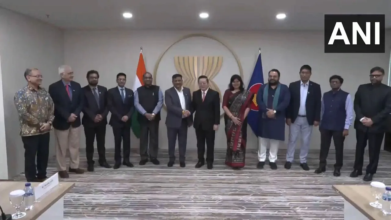 All party delegation meets Dr. Kao Kim Hourn, Secretary-General of ASEAN.