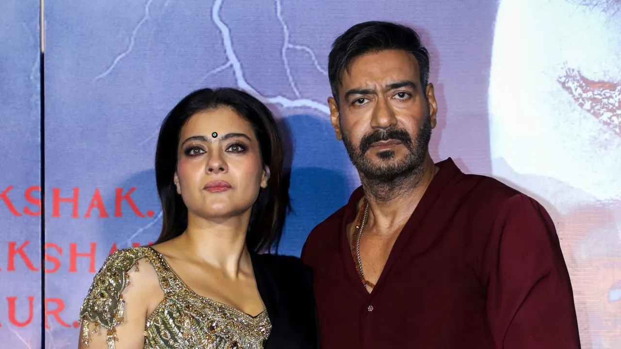 Ajay Devgn Kajol Maa