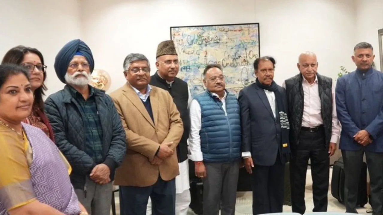 All party delegation arrives in UK