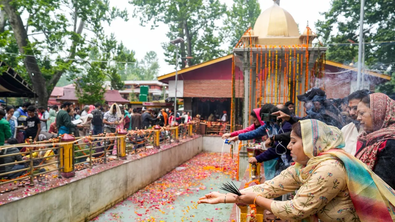 Kheer Bhawani Mela in Ganderbal