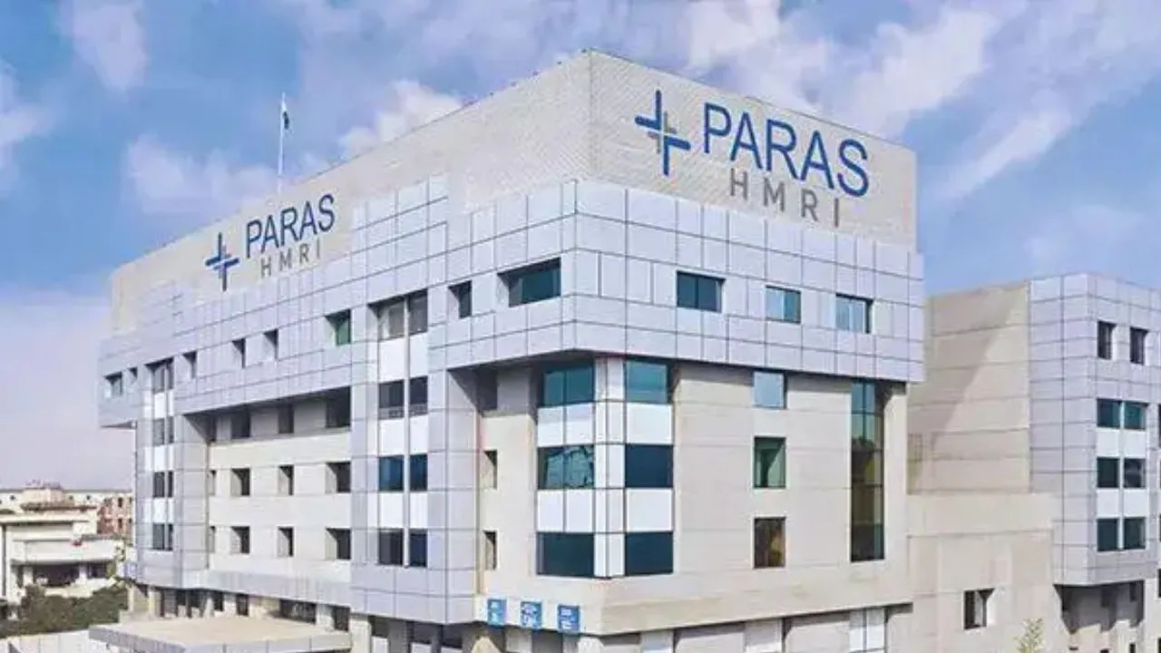 Paras healthcare image