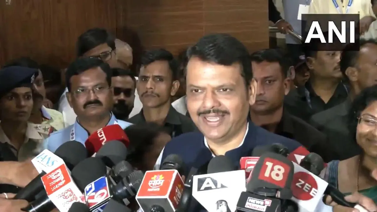Devendra Fadnavis 7