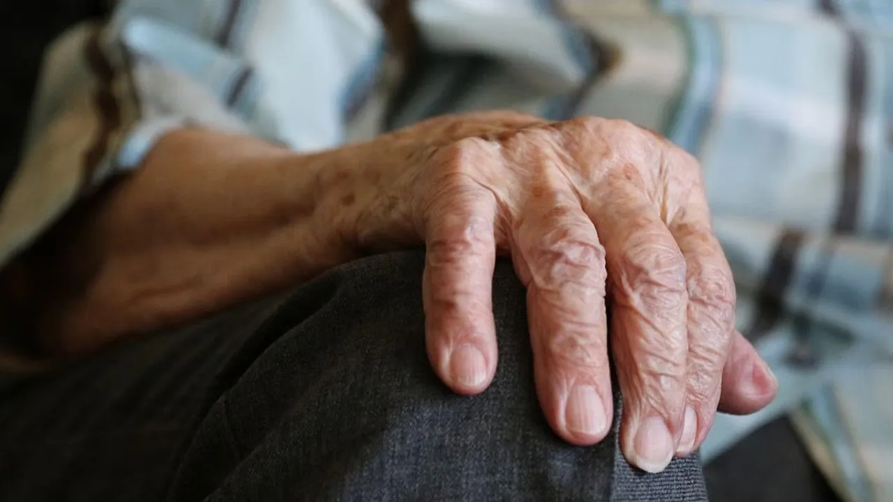 Old Age Senior Citizens Retired Person Online Scam Fraud cybercrimes