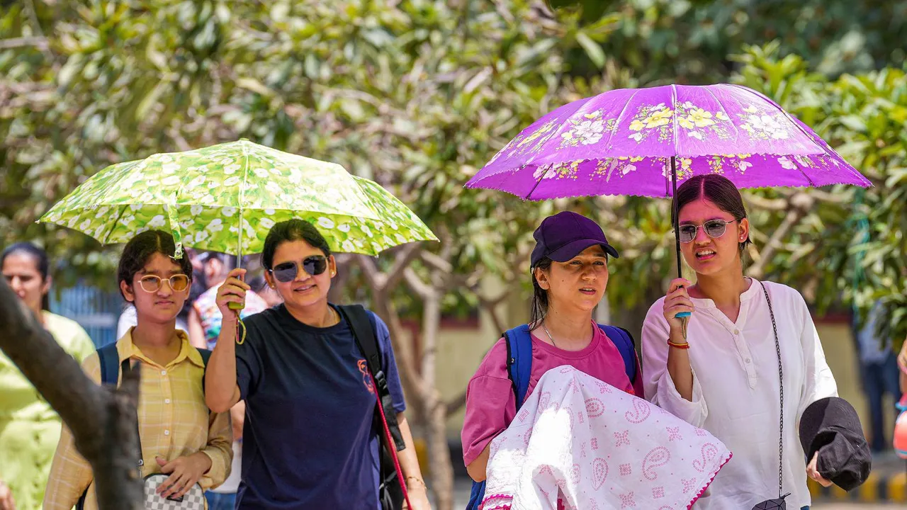 Delhi Weather Delhi Heatwaves Delhi Summer Hot Weather Sunny Day