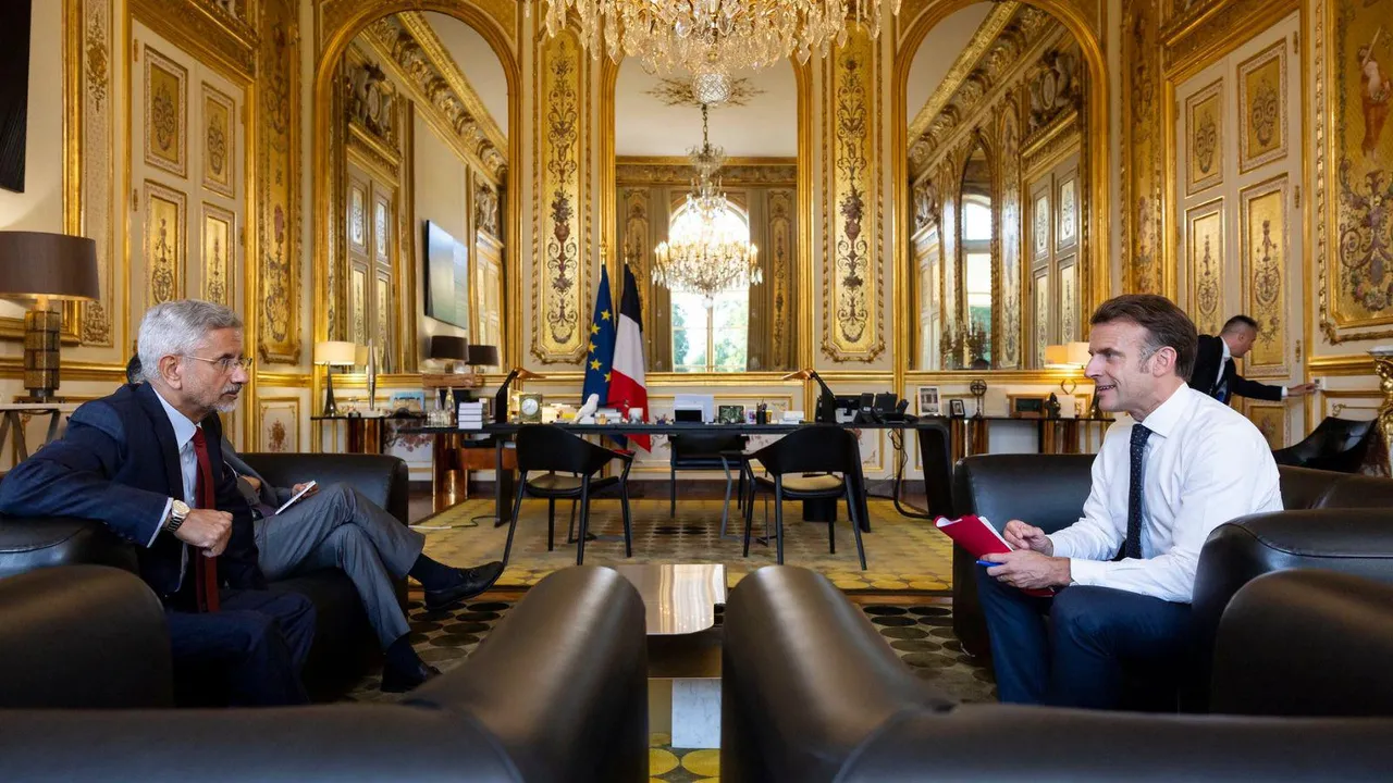 Jaishankar meets Macron 