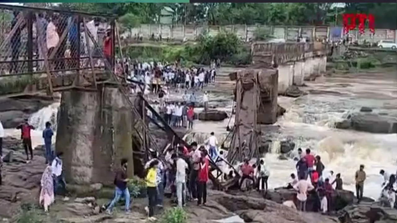 Iron bridge collapse