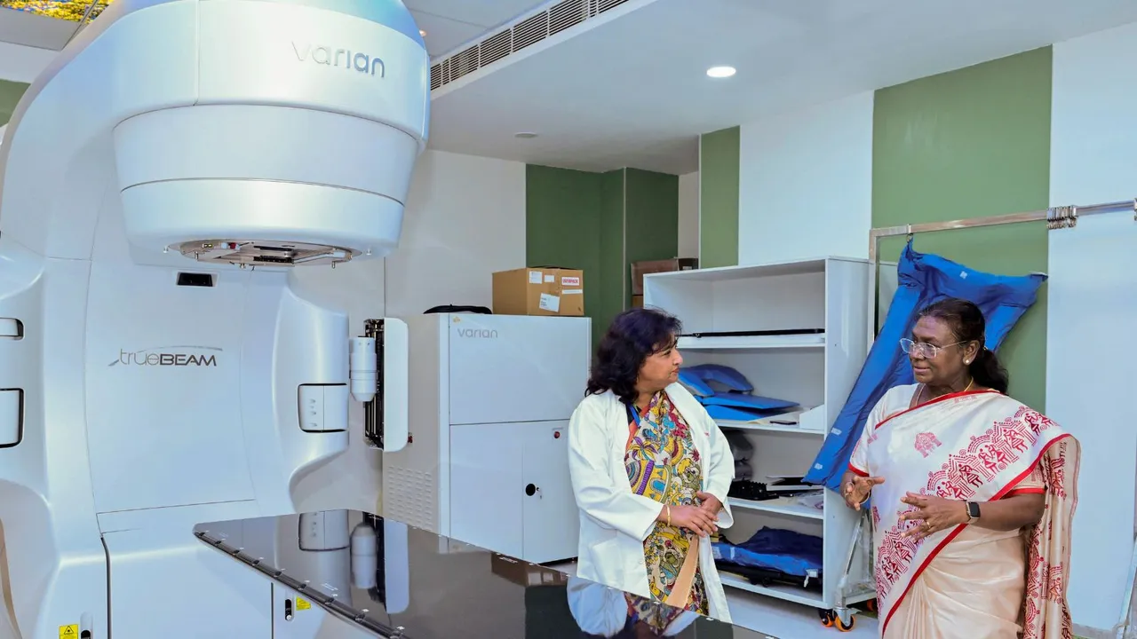 Droupadi Murmu Sir Ganga Ram Cancer Center