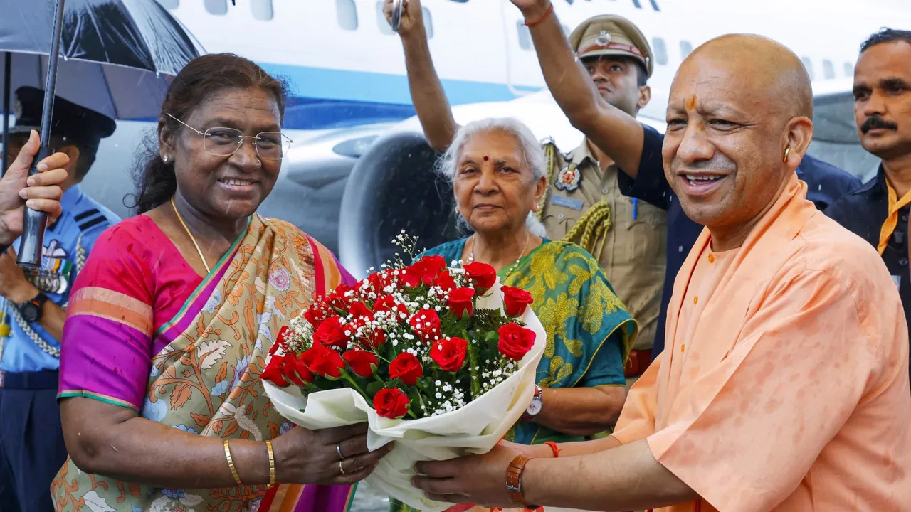 Droupadi Murmu Yogi Adityanath