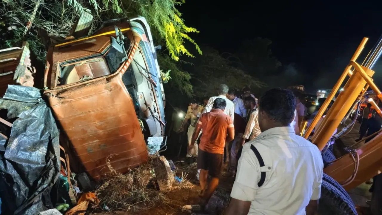 Reddycheruvu Accident Mango Truck