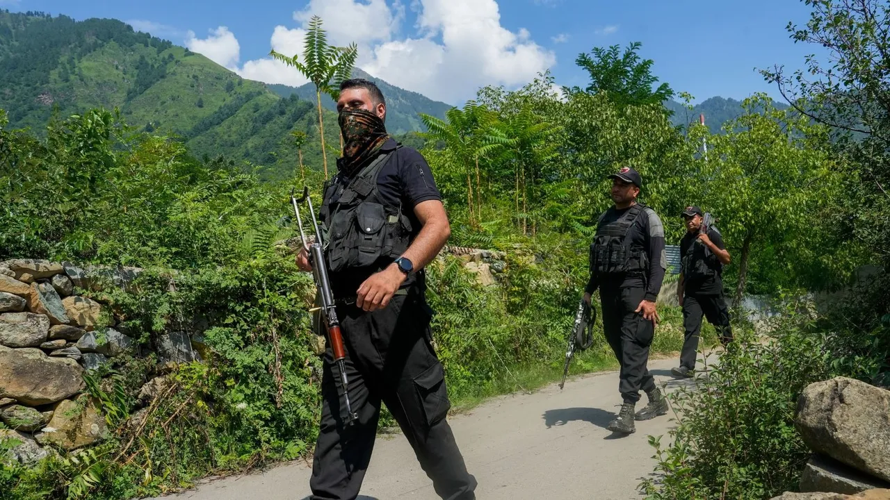 Srinagar Encounter Indian Army Jammu And Kashmir Armed Forces Dachigam