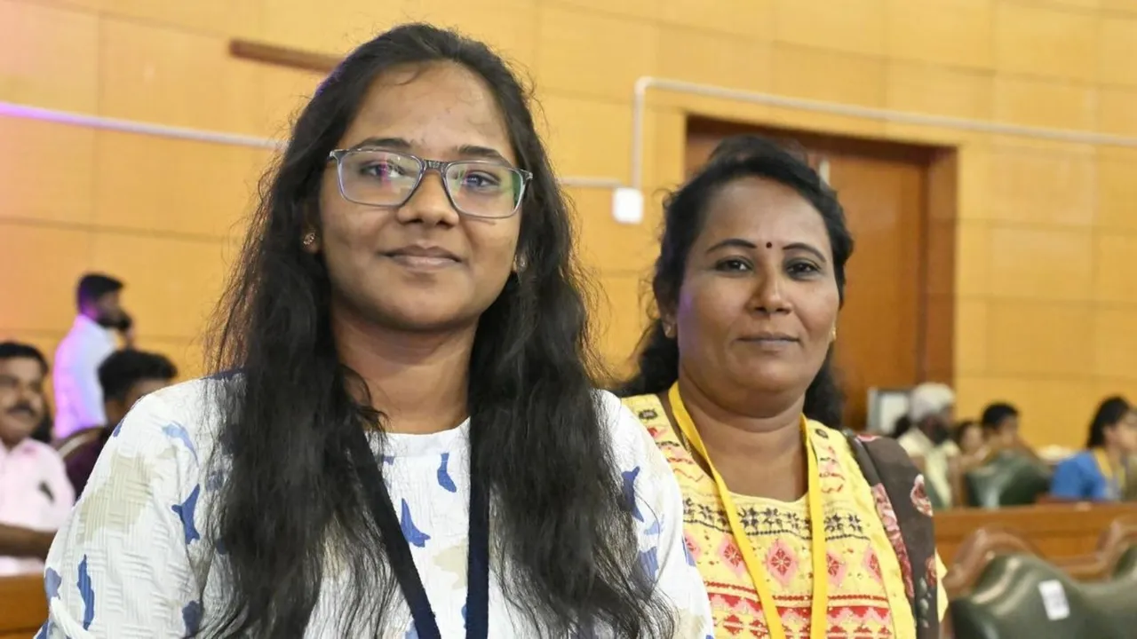 Tamil Nadu NEET Mother Daughter Duo