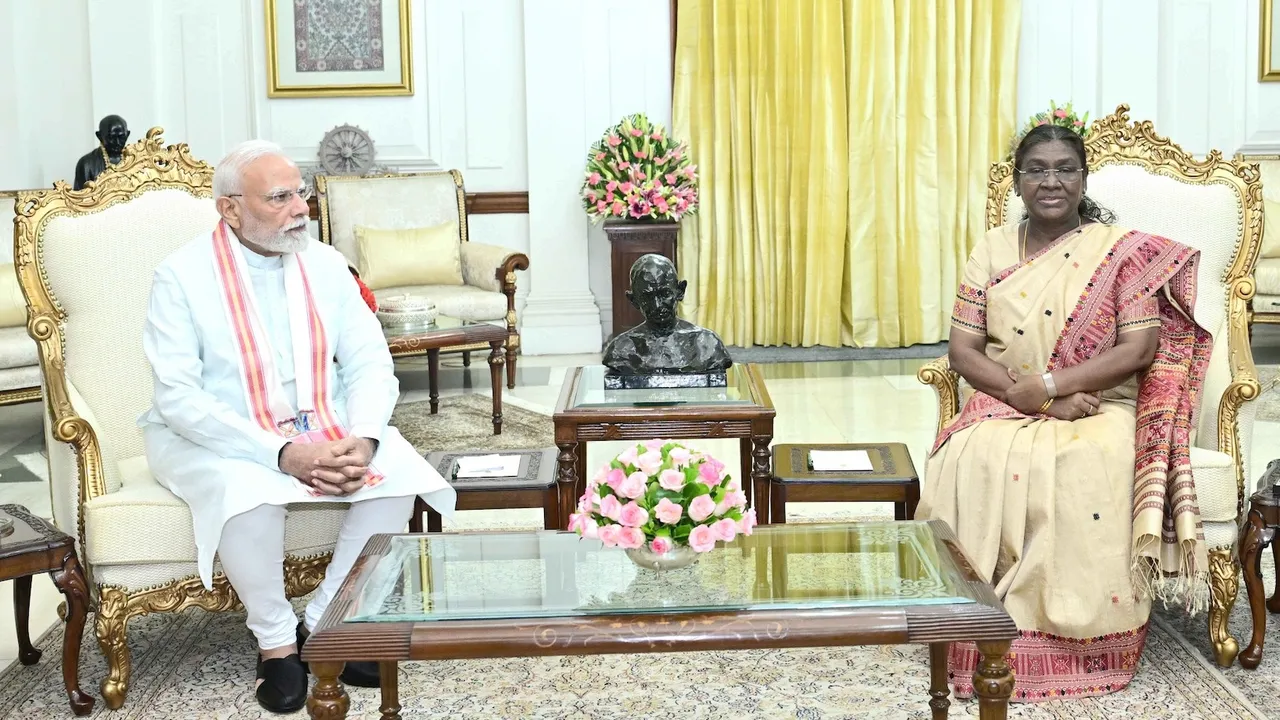 Prime Minister Narendra Modi  called on President Droupadi Murmu at Rashtrapati Bhavan on Sunday, August 3, 2025.