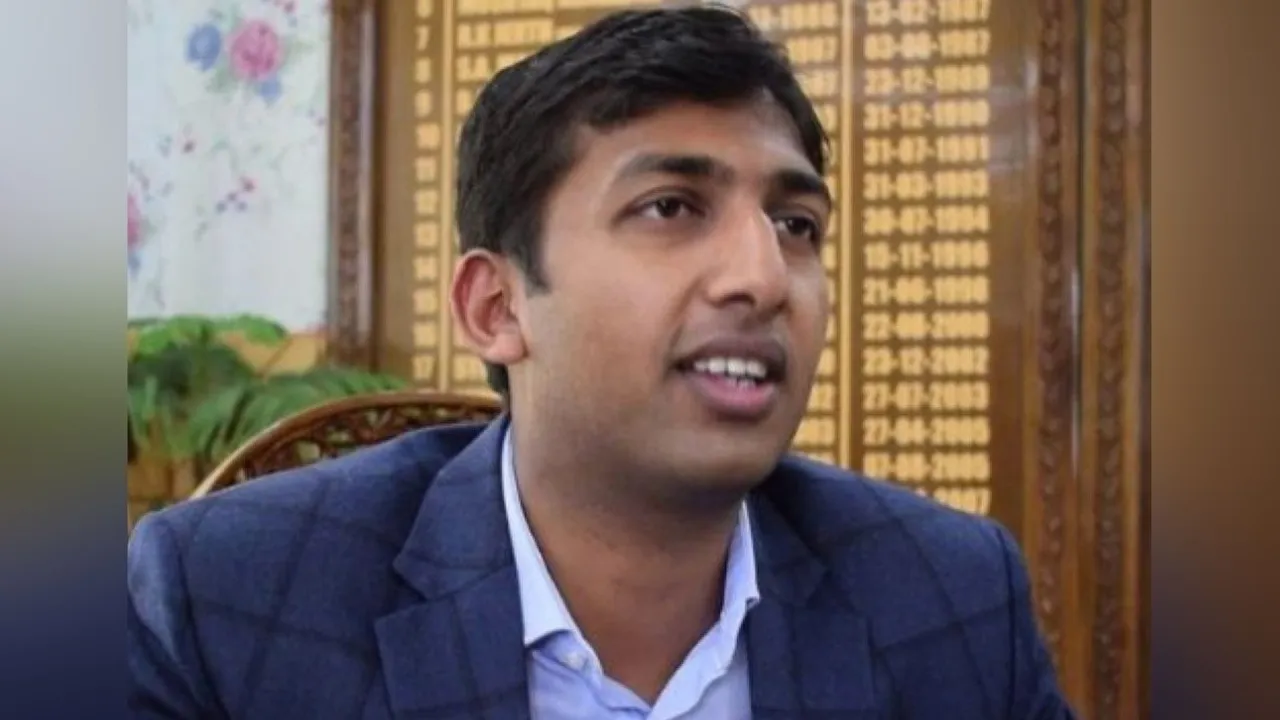 Anshul Garg Kashmir DC