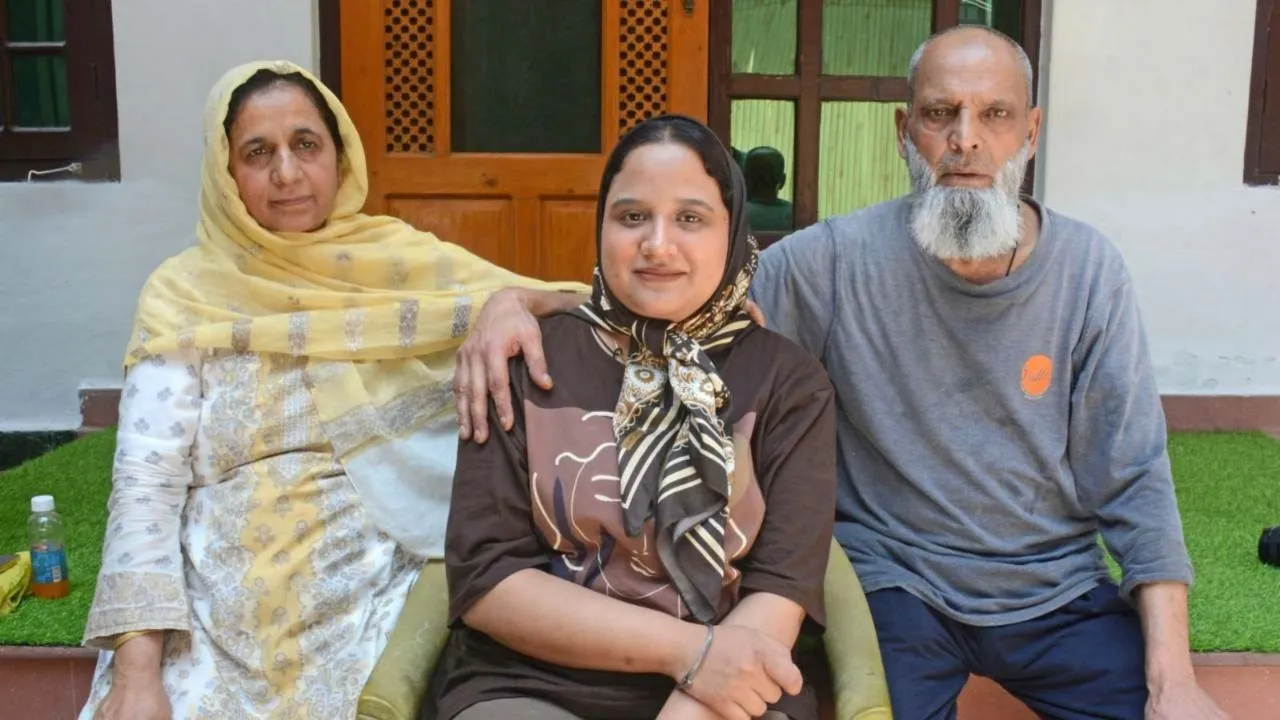 Saba Rasool Iran