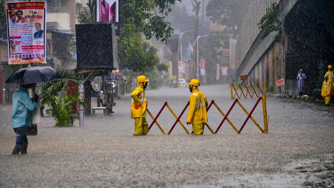 Mumbaiu Rains Mumbai Monsoon Mumbai Floods