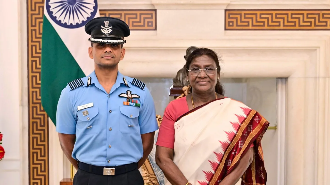 Shubhanshu Shukla Droupadi Murmu