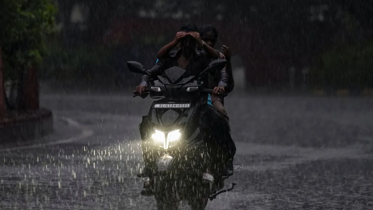 Delhi Rains Delhi Monsoon 2025