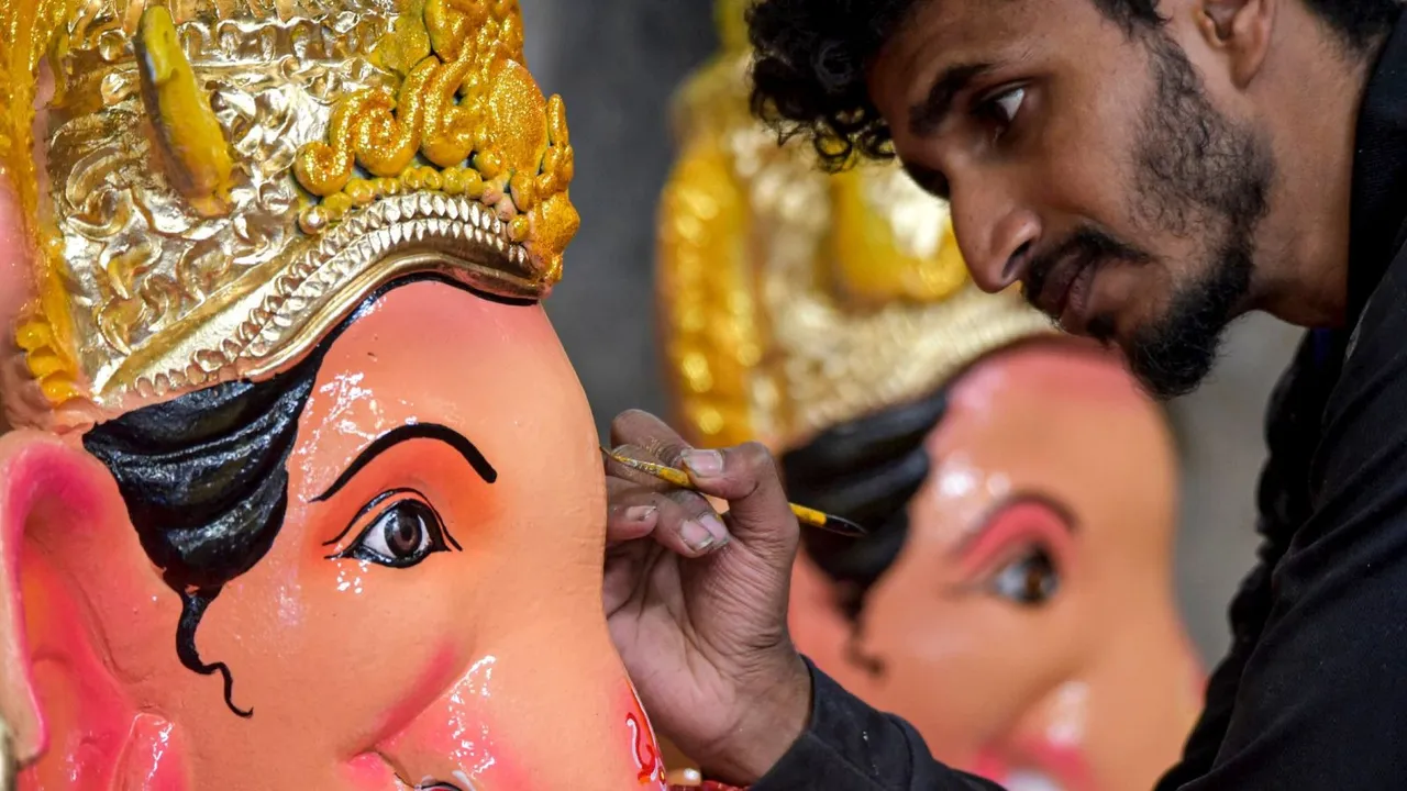 Ganesh Chaturthi Preparations 2025 Ganesh Idols