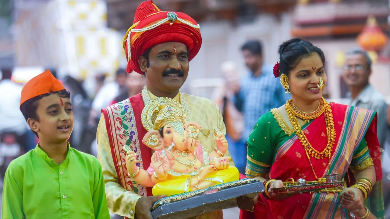 Ganesh Chaturthi Ganesh Visarjan Pune