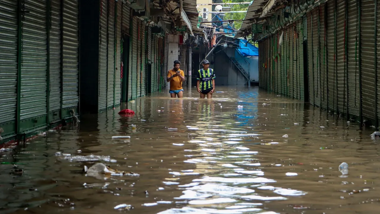 Yamuna Water Levels Yamuna Floods Delhi Floods Delhi Rains